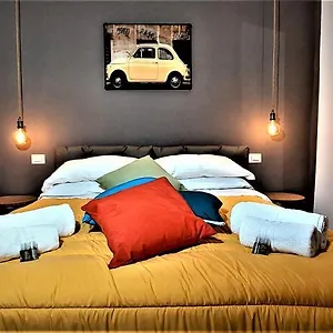 Tribvni Plebis Apartment